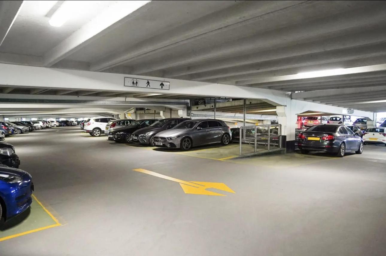 Deluxe City Centre Apt Balcony View& Free Parking! Apartment Leeds  Luaran gambar